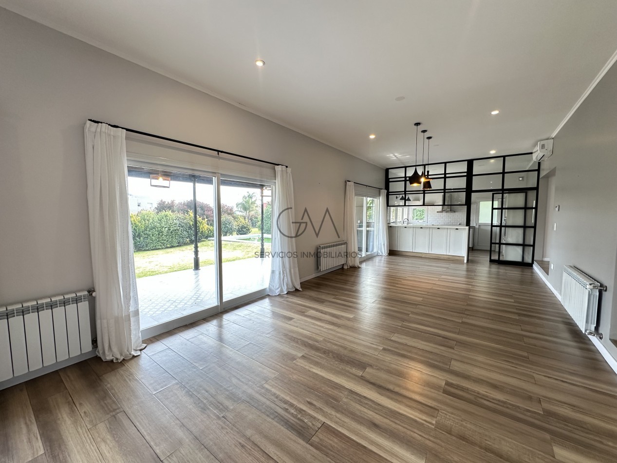 Casa en alquiler en Arenas del Sur 