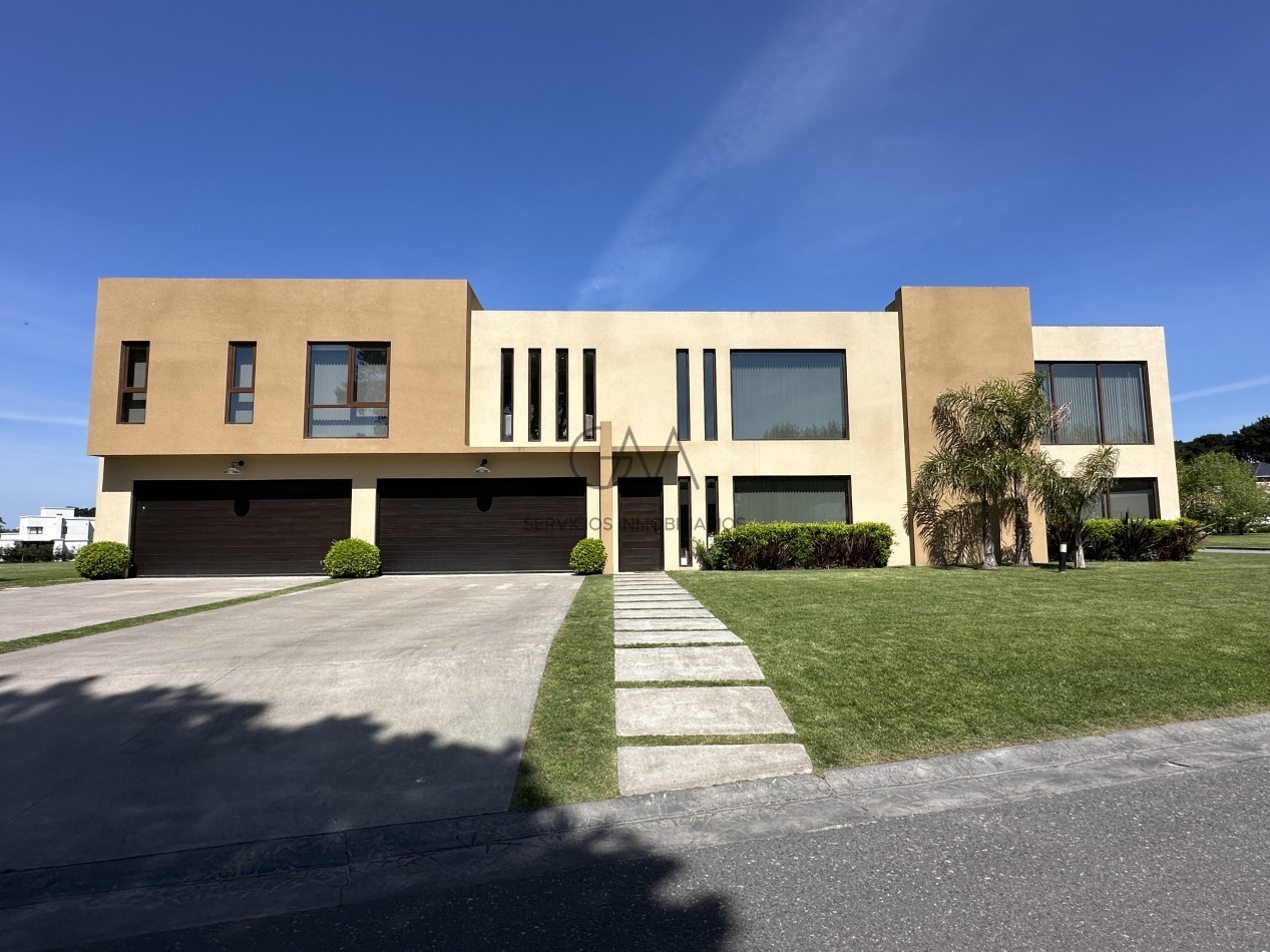 Casa en venta en Barrio privado Rumenco