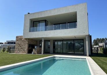 Casa en venta a estrenar en Rumenco