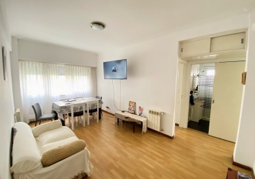 Departamento de 4 ambientes en venta Playa Grande