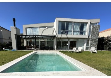 Increible Casa en alquiler temporal Barrio Privado Rumenco